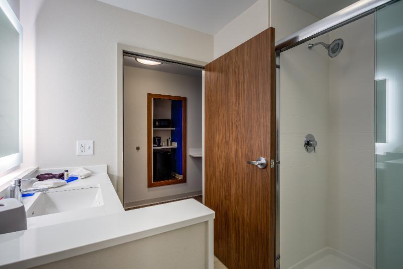 Holiday Inn Express & Suite Milroy - Reedsville מראה חיצוני תמונה